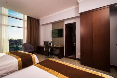 Hotel City Plaza & Suites 6 Hotel City Plaza & Suites 6