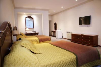 Hotel Los Parrales 6 Hotel Los Parrales 6