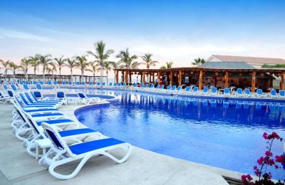 Grand Decameron Los Cabos, A Trademark All-Inclusive Resort 4 Grand Decameron Los Cabos, A Trademark All-Inclusive Resort 4