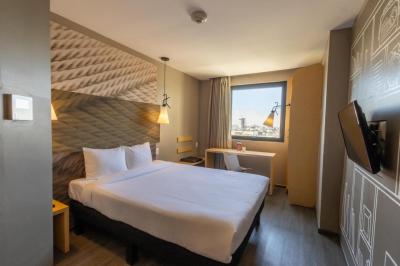 ibis Tijuana Hotel 8 ibis Tijuana Hotel 8