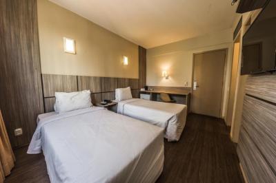 América Bittar Hotel Brasília 5 América Bittar Hotel Brasília 5