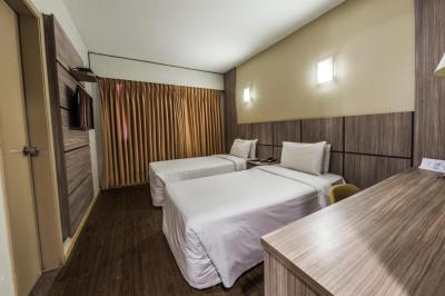 América Bittar Hotel Brasília 4 América Bittar Hotel Brasília 4
