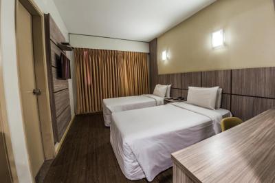 América Bittar Hotel Brasília 3 América Bittar Hotel Brasília 3