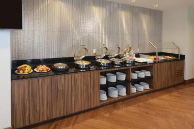 Holiday Inn & Suites Monterrey Apodaca Zona Airport, an IHG hotel 3 Holiday Inn & Suites Monterrey Apodaca Zona Airport, an IHG hotel 3