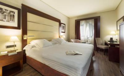 Hotel Badajoz Center 7 Hotel Badajoz Center 7