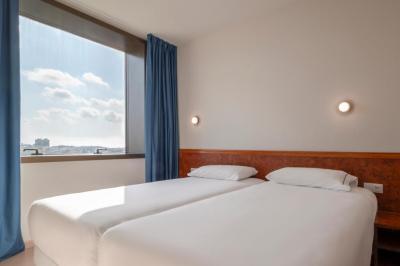 Hotel Hesperia Sant Joan 10 Hotel Hesperia Sant Joan 10