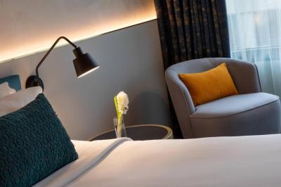 Renaissance Barcelona Hotel 8 Renaissance Barcelona Hotel 8