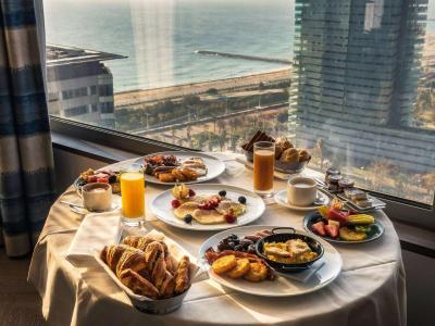 Hilton Diagonal Mar Barcelona 7 Hilton Diagonal Mar Barcelona 7