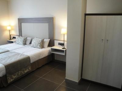 Pierre & Vacances Barcelona Sants 4 Pierre & Vacances Barcelona Sants 4