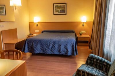 Hotel J. Balmes Vic 10 Hotel J. Balmes Vic 10