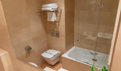 Hotel J. Balmes Vic 9 Hotel J. Balmes Vic 9