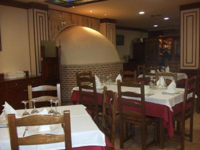 Hotel Vadorrey Roa 6 Hotel Vadorrey Roa 6