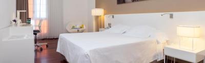 Hotel URH Ciutat de Mataró 10 Hotel URH Ciutat de Mataró 10