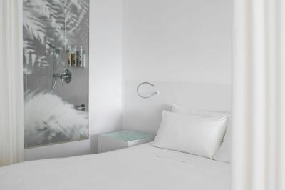 Renaissance Barcelona Fira Hotel 9 Renaissance Barcelona Fira Hotel 9