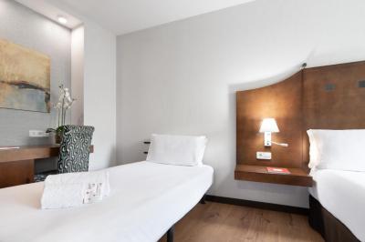 Hotel Exe Agora Cáceres 8 Hotel Exe Agora Cáceres 8