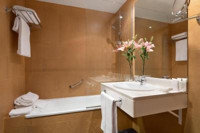 Hotel Exe Agora Cáceres 6 Hotel Exe Agora Cáceres 6