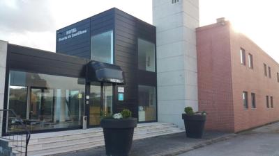 Hotel Puerta de Santillana 8 Hotel Puerta de Santillana 8