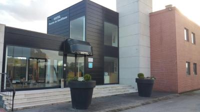 Hotel Puerta de Santillana 4 Hotel Puerta de Santillana 4