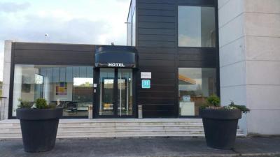 Hotel Puerta de Santillana 3 Hotel Puerta de Santillana 3
