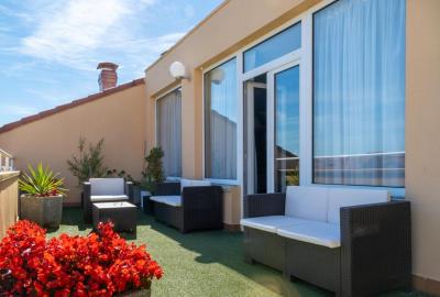 Chateau La Roca Hotel 7 Chateau La Roca Hotel 7