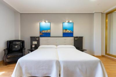 Chateau La Roca Hotel 4 Chateau La Roca Hotel 4