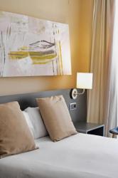 Hotel Marina Roses 8 Hotel Marina Roses 8