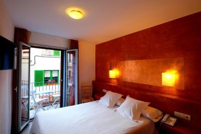 Hotel Carmen Roses 9 Hotel Carmen Roses 9