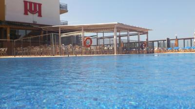 Hotel Univers Roses 9 Hotel Univers Roses 9