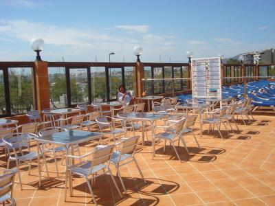 Hotel Univers Roses 3 Hotel Univers Roses 3