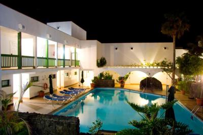 Aparthotel Esquinzo Y Monte Del Mar 6 Aparthotel Esquinzo Y Monte Del Mar 6