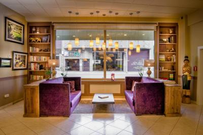 Hotel Pirineos Figueres by Pierre & Vacances 2 Hotel Pirineos Figueres by Pierre & Vacances 2