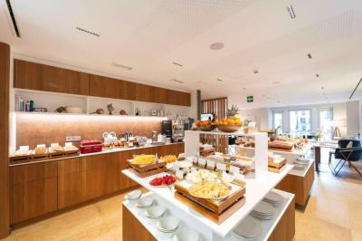Lasala Plaza Hotel - Adults Only 5 Lasala Plaza Hotel - Adults Only 5