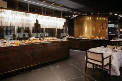 Hotel Urban, a Small Luxury Hotel of the World 3 Hotel Urban, a Small Luxury Hotel of the World 3
