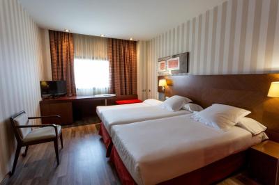 Hotel Las Artes Pinto 10 Hotel Las Artes Pinto 10