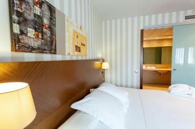 Hotel Las Artes Pinto 5 Hotel Las Artes Pinto 5