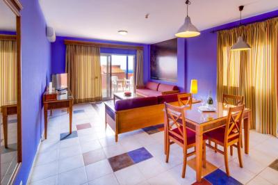 Aparthotel El Cerrito 4 Aparthotel El Cerrito 4