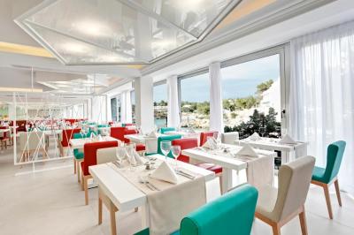 Grupotel Ibiza Beach Resort 2 Grupotel Ibiza Beach Resort 2
