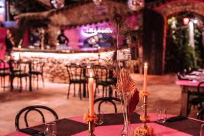 Pikes Ibiza Sant Antoni 3 Pikes Ibiza Sant Antoni 3