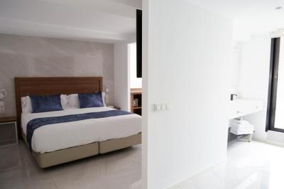 Eurostars Puerto de Ibiza 8 Eurostars Puerto de Ibiza 8