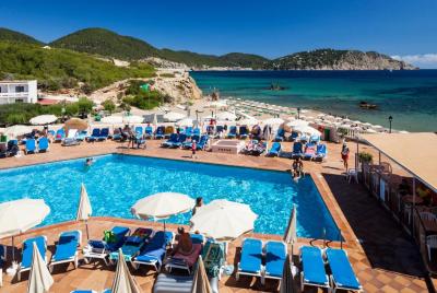 Invisa Hotel Club Cala Blanca 9 Invisa Hotel Club Cala Blanca 9