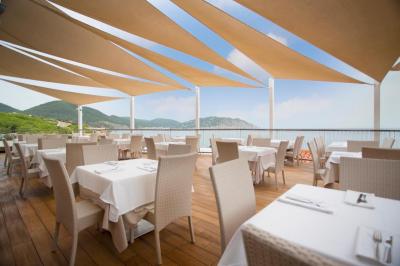 Invisa Hotel Club Cala Blanca 5 Invisa Hotel Club Cala Blanca 5