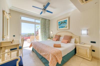 Holiday Club Playa Amadores 10 Holiday Club Playa Amadores 10