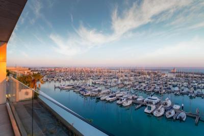 Hotel Suites Puerto Sherry 4 Hotel Suites Puerto Sherry 4