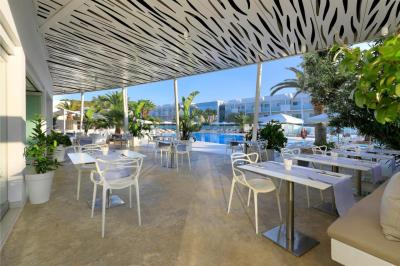 Blanco Hotel Formentera 8 Blanco Hotel Formentera 8