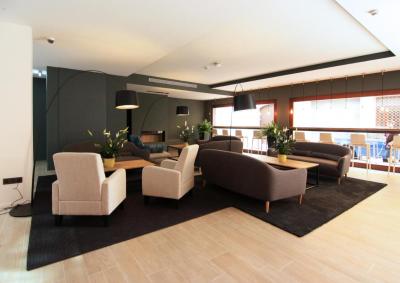 Hotel Raval de la Mar 5 Hotel Raval de la Mar 5