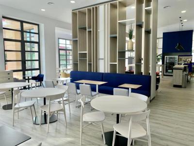 Holiday Inn Express Ciudad de las Ciencias by IHG 2 Holiday Inn Express Ciudad de las Ciencias by IHG 2