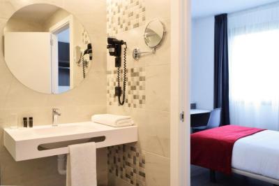 Hotel New Bilbao Airport 4 Hotel New Bilbao Airport 4