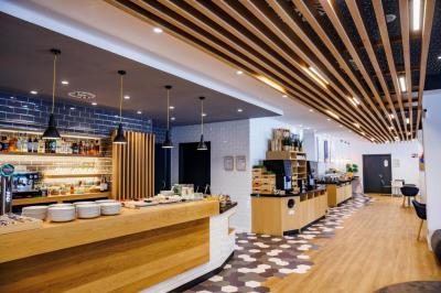 Holiday Inn Express Bilbao Airport by IHG 10 Holiday Inn Express Bilbao Airport by IHG 10