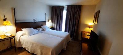 Hotel Sant Jordi Montbrió del Camp 2 Hotel Sant Jordi Montbrió del Camp 2