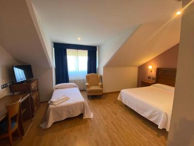 Hotel Cristina Siero 7 Hotel Cristina Siero 7